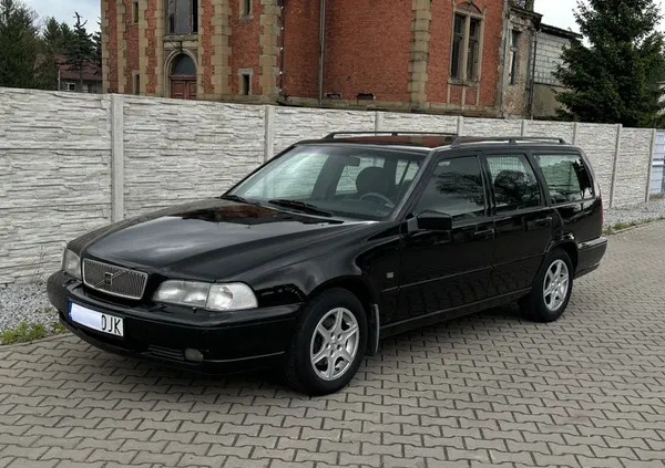 ziębice Volvo V70 cena 12800 przebieg: 264000, rok produkcji 1998 z Ziębice